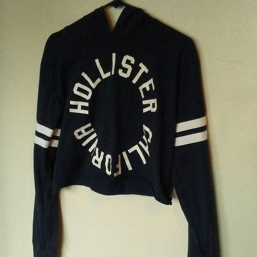 HOLLISTER croped shirt